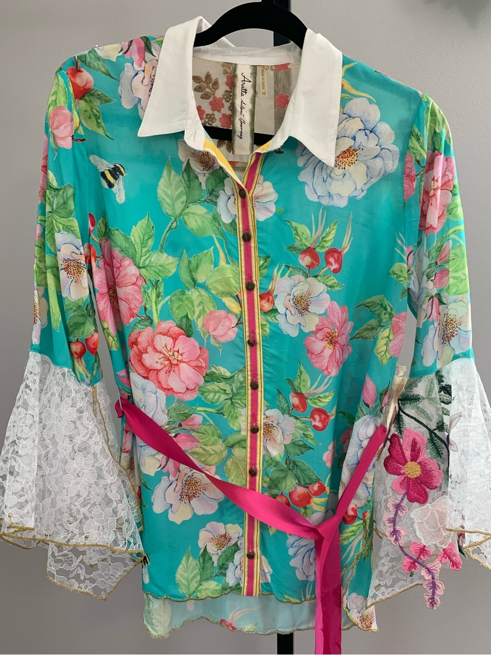 NWT Aratta Silent Journey La Ville Button-Down Floral Top - Picture 3 of 16